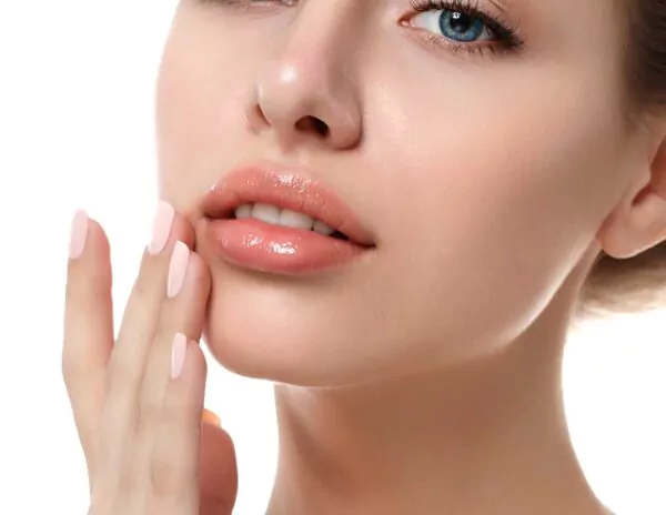 Botox lip flip